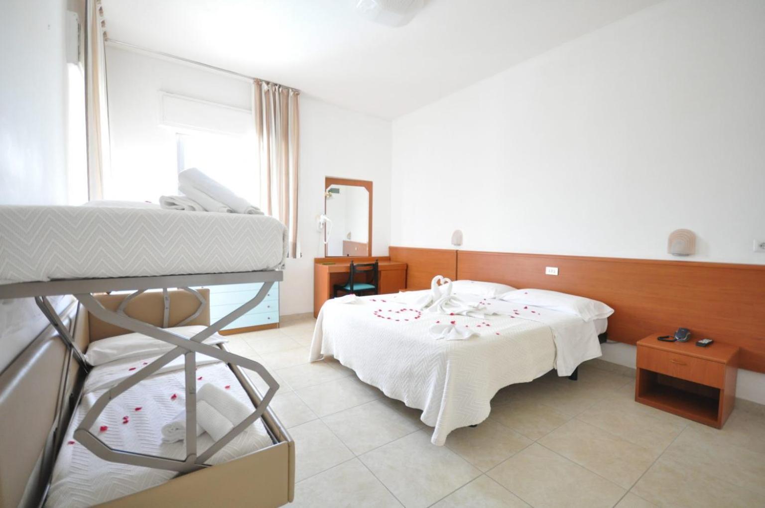 ג'וליאנובה Hotel Smeraldo מראה חיצוני תמונה