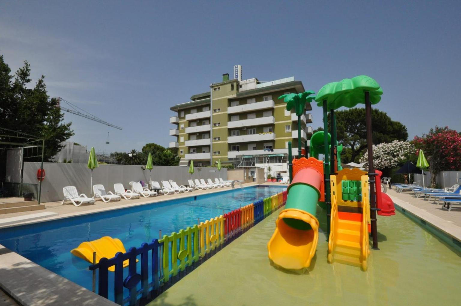 ג'וליאנובה Hotel Smeraldo מראה חיצוני תמונה