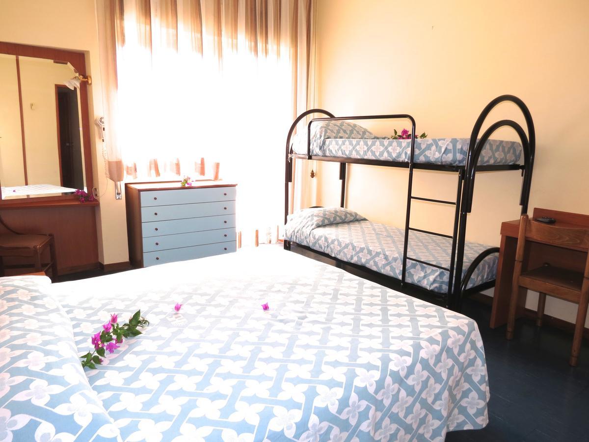 ג'וליאנובה Hotel Smeraldo מראה חיצוני תמונה