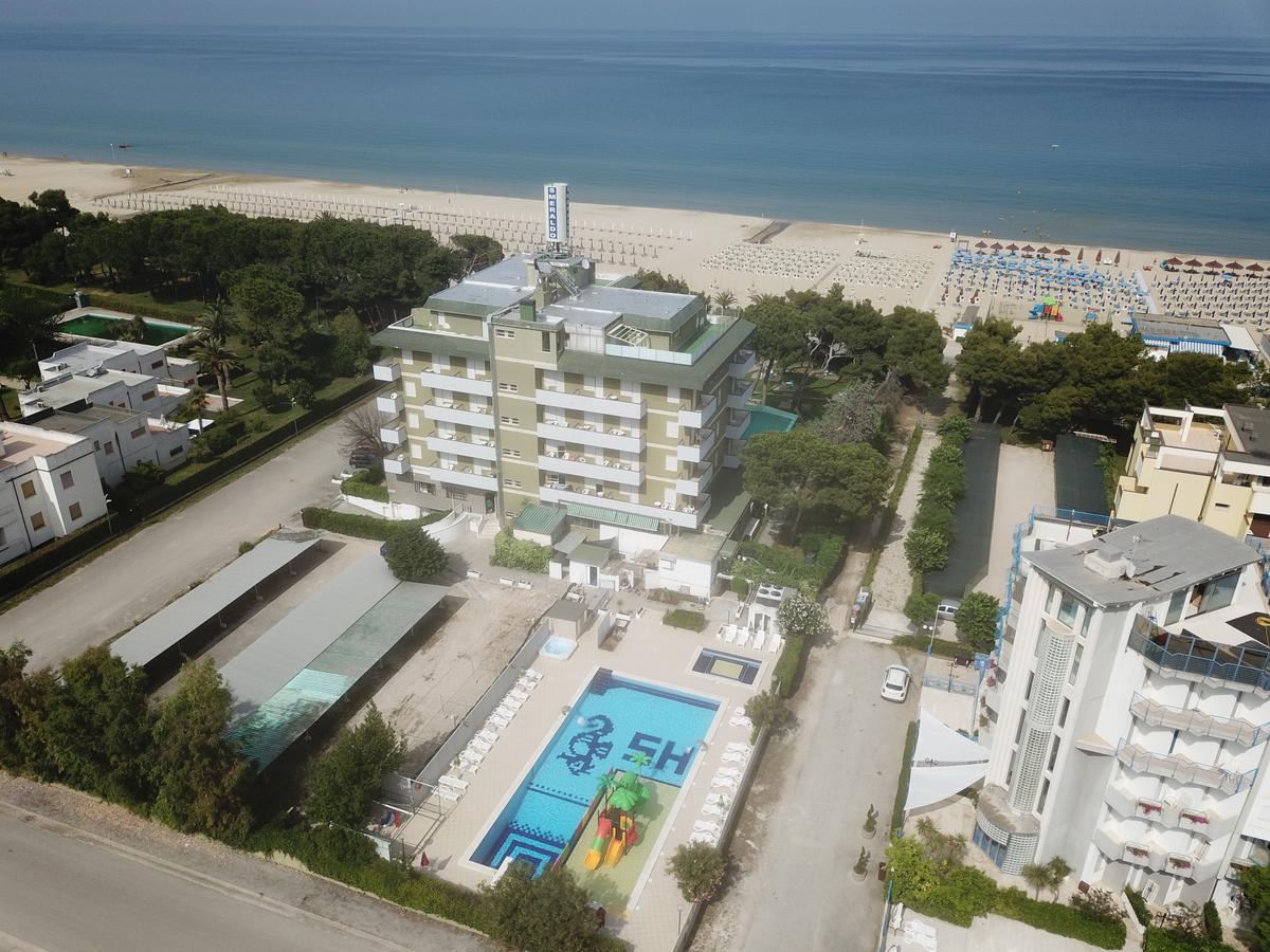 ג'וליאנובה Hotel Smeraldo מראה חיצוני תמונה